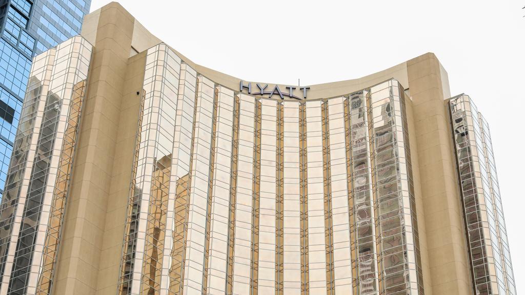 Victoria Reintroduces COVID-19 Restrictions After Australian Open Quarantine Hotel Worker Tests Positive