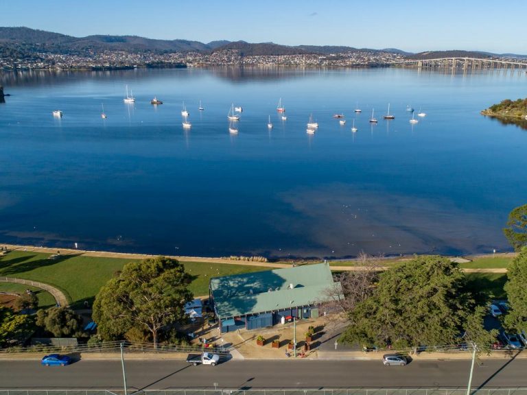 Play a part in famed Cornelian Bay restaurant