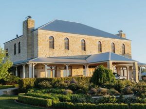 Luxury Goulburn estate Rhyanna Park offers top end living with a commercial farm