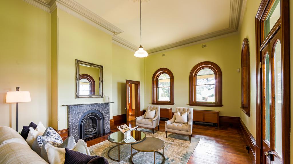 A view of the living area.