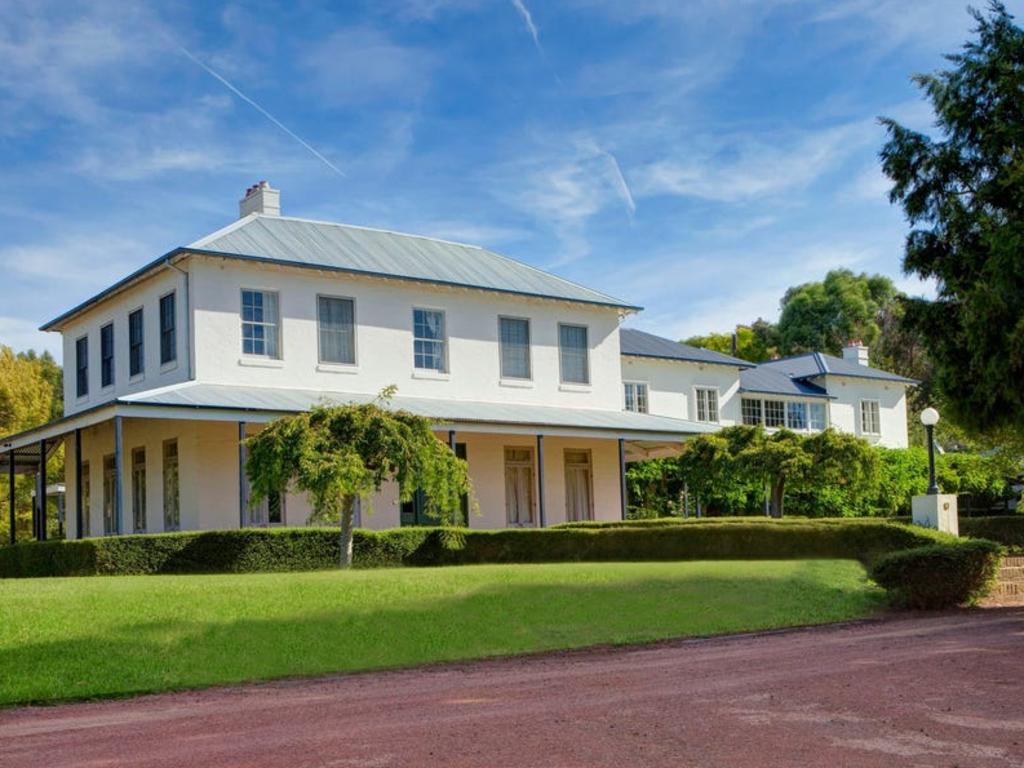 Grand Southern Tablelands homestead Rotherwood and first class pastoral land for sale