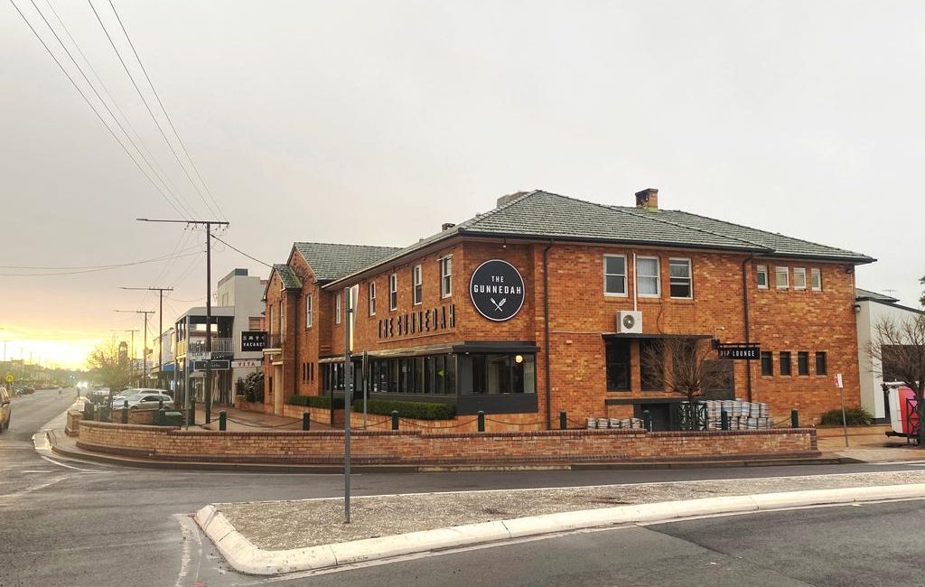 Peter De Angelis adds to pub portfolio with $8.5m Gunnedah Hotel buy