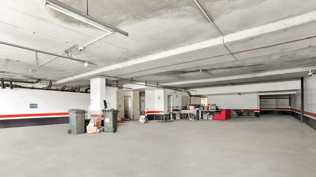 The commercial site had previously received DA approval for luxury shops, but never eventuated beyond the planning stage.