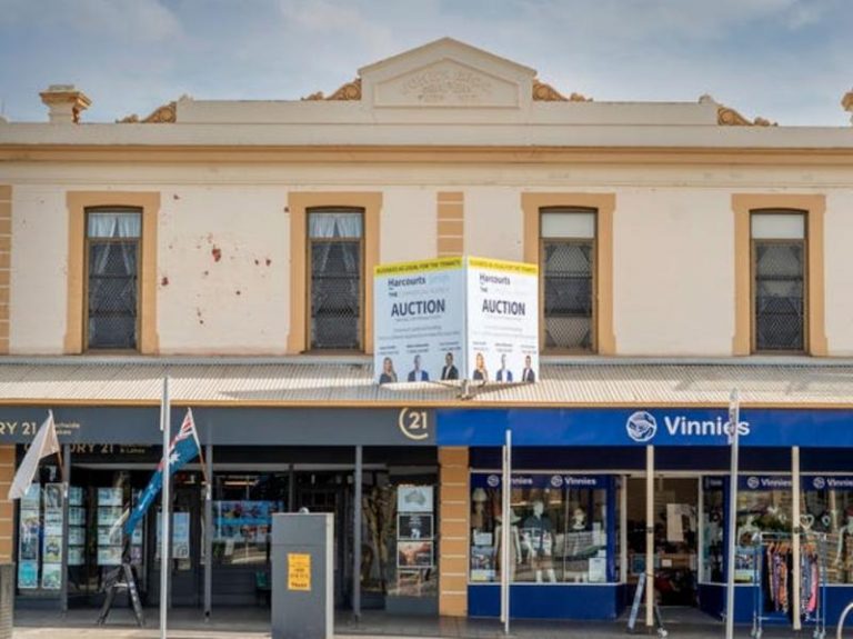 Prominent Semaphore building snapped up in multimillion-dollar deal