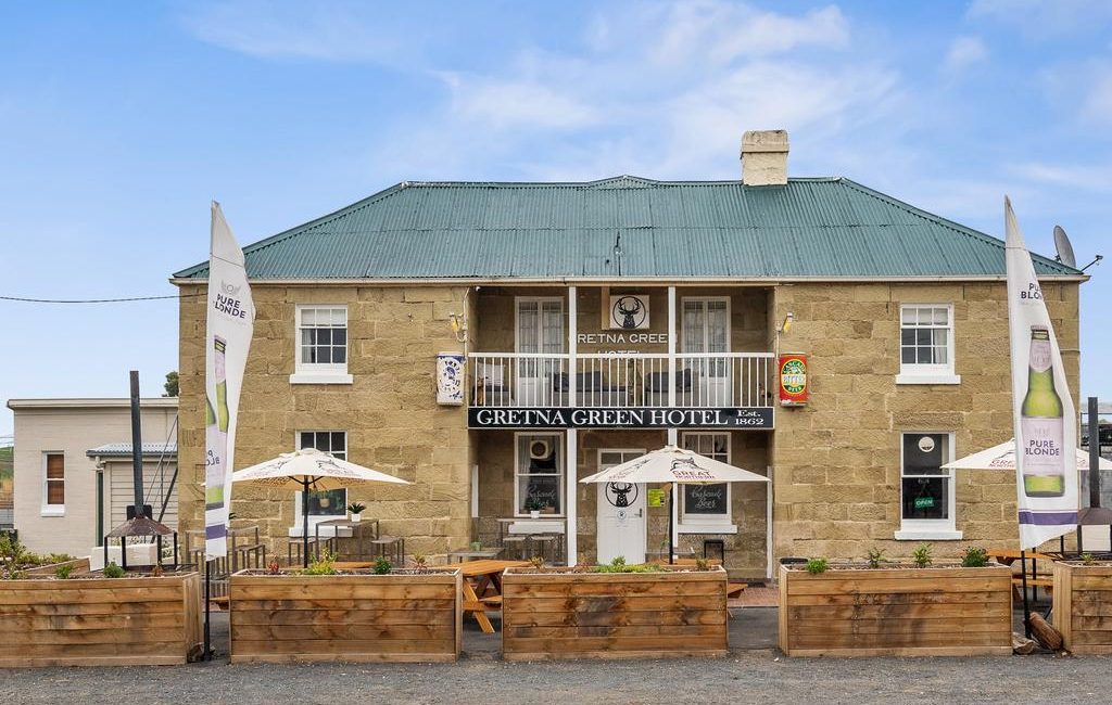 Pub ownership possible in Tasmania