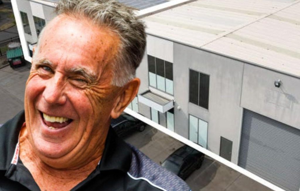 Kilsyth: V8 Supercar identity Phil Munday lists ‘ultimate man cave’ where he brewed beer and stored his car collection