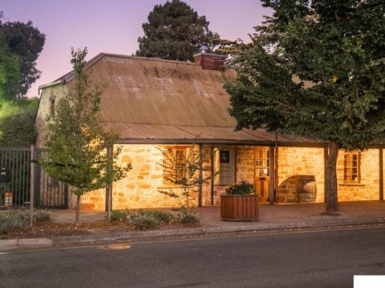 Local investors circle multi-investment opportunity in Hahndorf