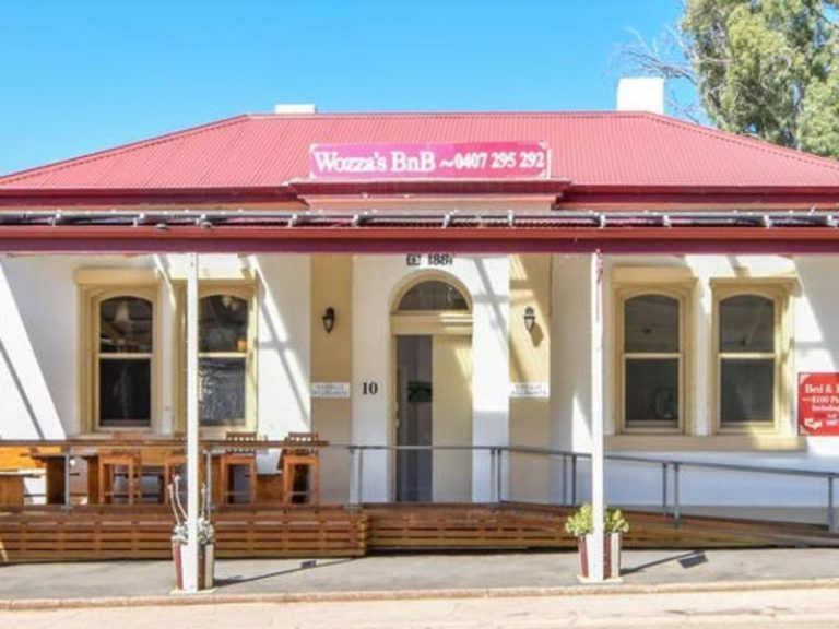 140-year-old SA bank-turned-accommodation in Melrose hits the market