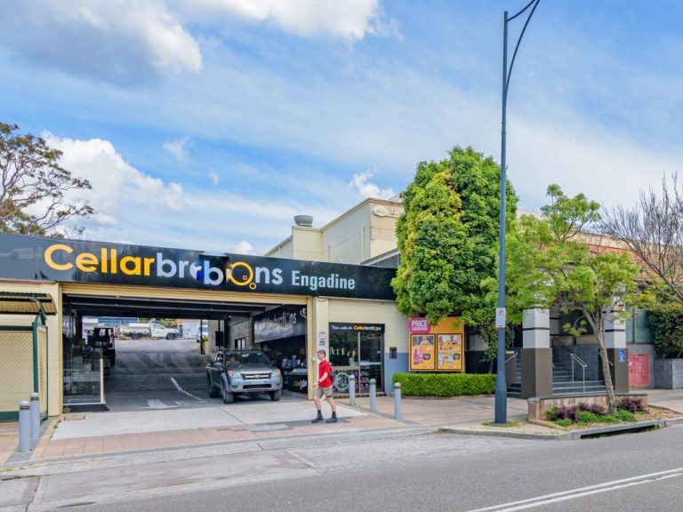 Feros swoops on Engadine Tavern amid pub surge