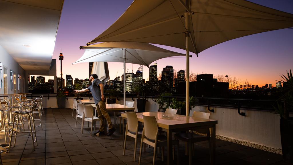 A number of strata lots have been amalgamated and sold in Potts Point.