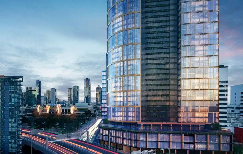 Private buyers step up as top end deals dry up