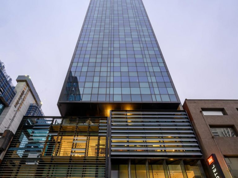 Singaporeans snap up Melbourne dual branded hotel