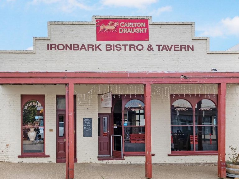 Chiltern: Ironbark Bistro & Tavern where Disney movie ‘Ride a Wild Pony’ was filmed hits the market