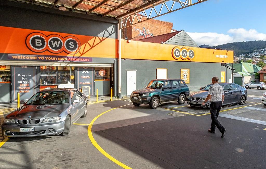 Sold: Extra $1000 gets Hobart bottle shop sale across the line