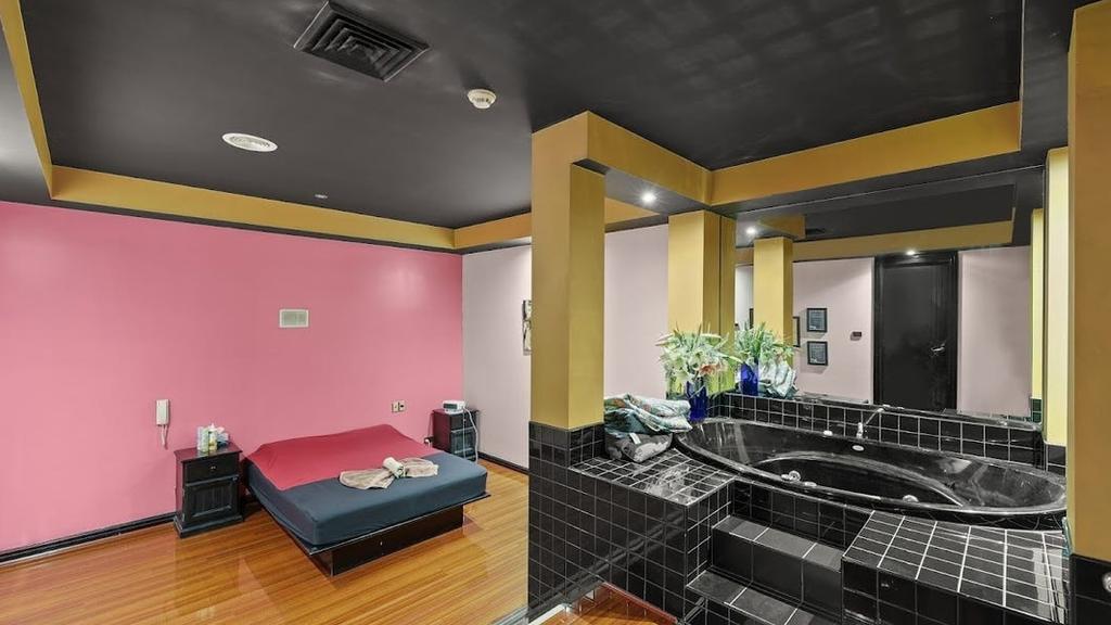 8 Yiannis Court, Springvale - for herald sun real estate