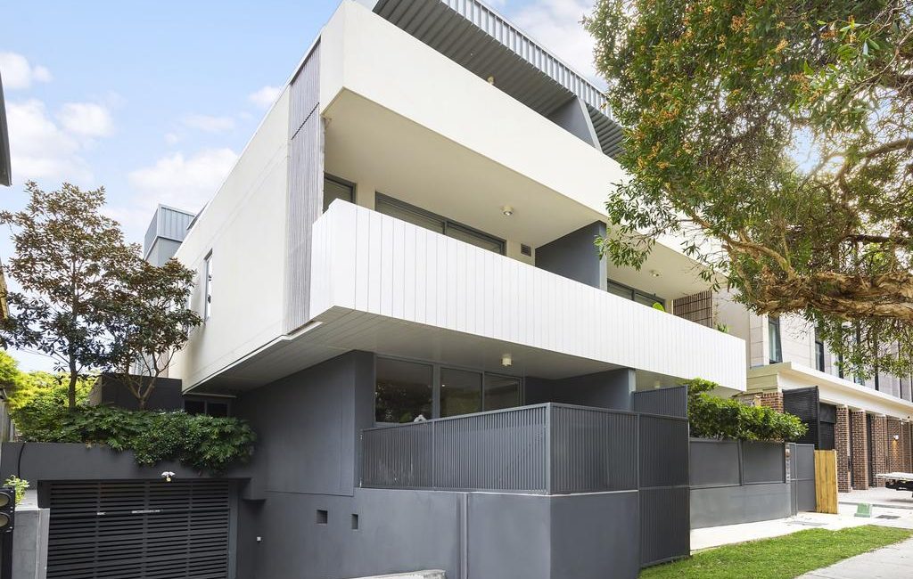 Property developer Rafi Assouline sells Bondi Beach apartment block for circa $16m