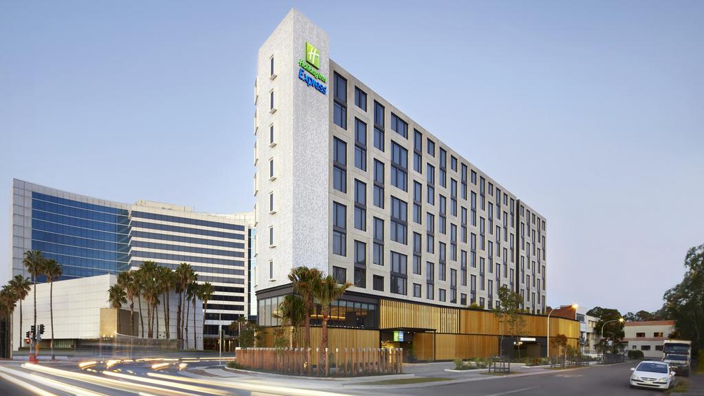 Supplied Travel ESCAPE DEALS APRIL 10 2022 Holiday Inn Express Sydney Airport