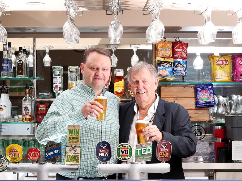 Singo Has Bought the Elanora