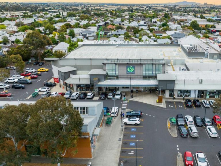 Geelong West shopping centre sets benchmark yield in sale