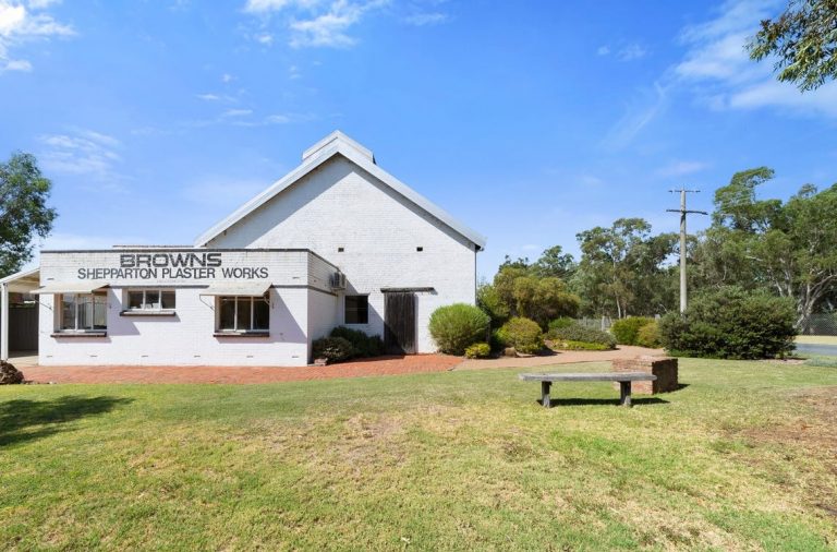 Historic Shepparton landmark seeks new chapter after three generations