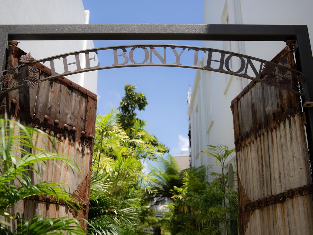 The Bonython, Singo's building for Wentworth Courier.