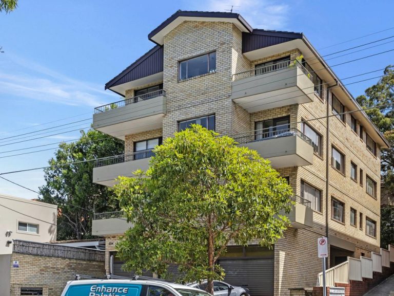 Griffith family wins the day in Coogee in $18.5m unit block sell-up