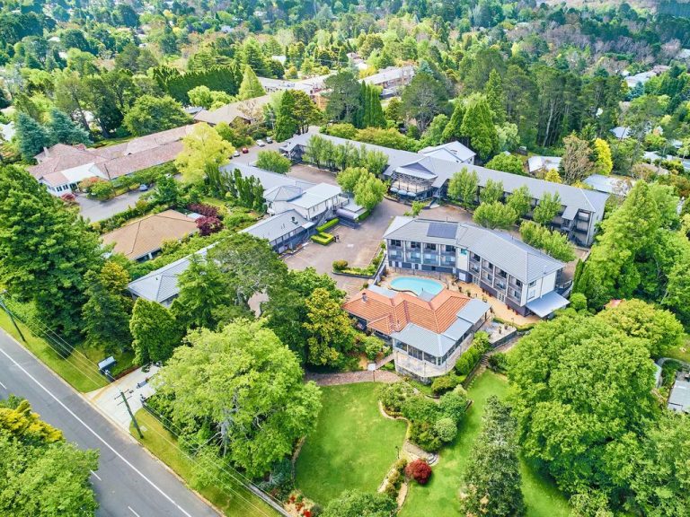 Tycoon Jerry Schwartz expands in Blue Mountains with $25m resort play