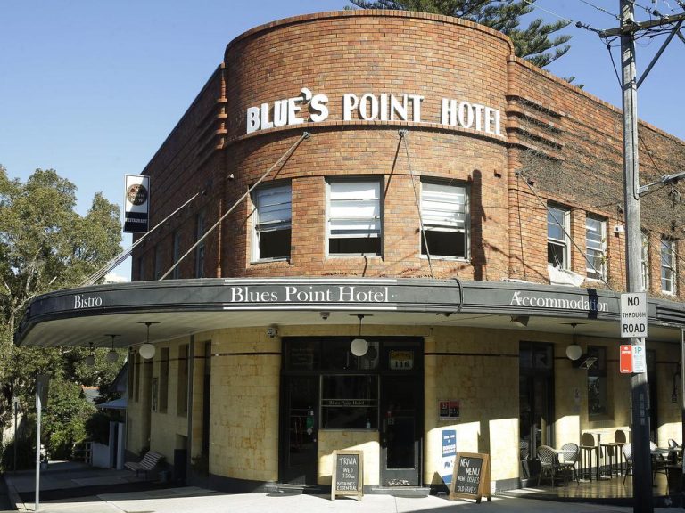 Geoff Dixon to sell Blues Point Hotel as pub market takes off