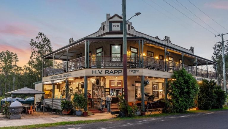 Tourism roundup shows caravan parks and pubs are in hot demand