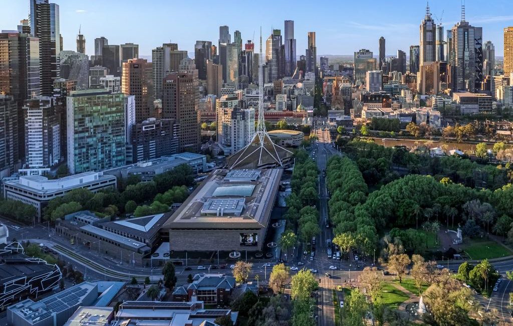 Melbourne offices find buyers as capital returns after reset