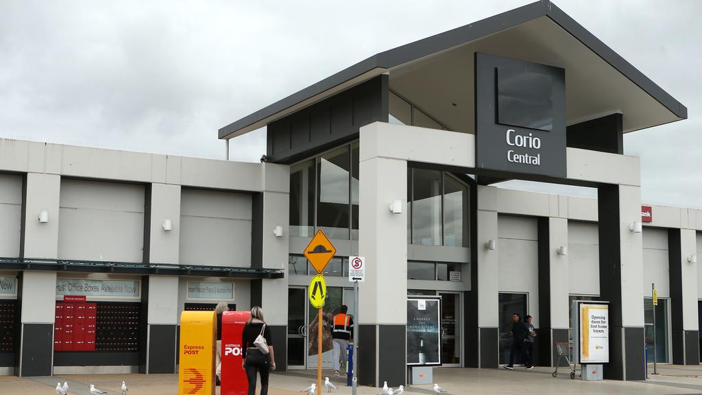 Queues at Centrelink Corio