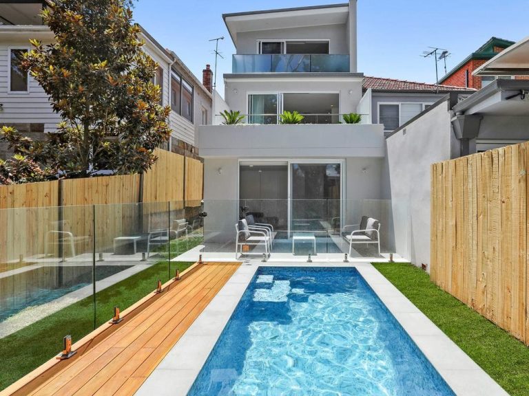 Rose Bay homeowners hoping for $40m windfall from developers