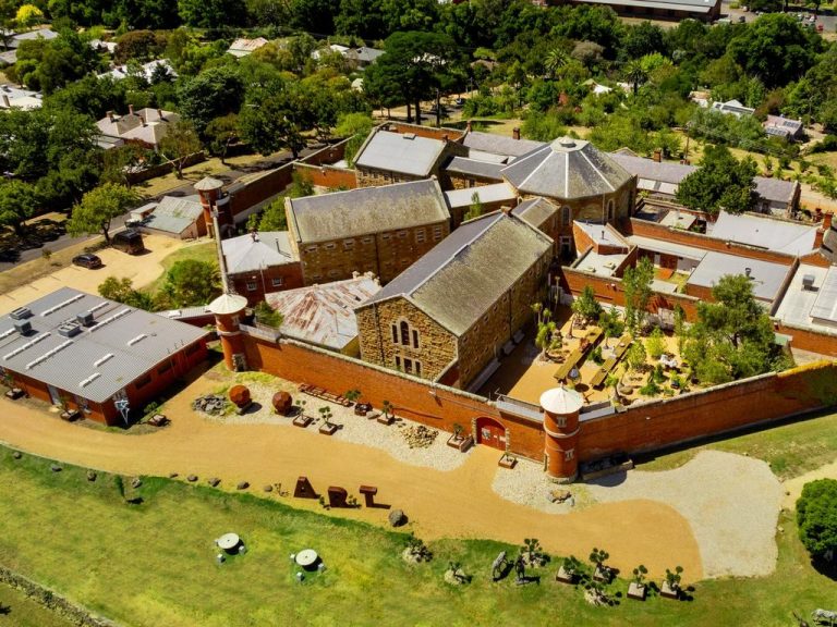 Old Castlemaine Gaol sold to school for $2.6m