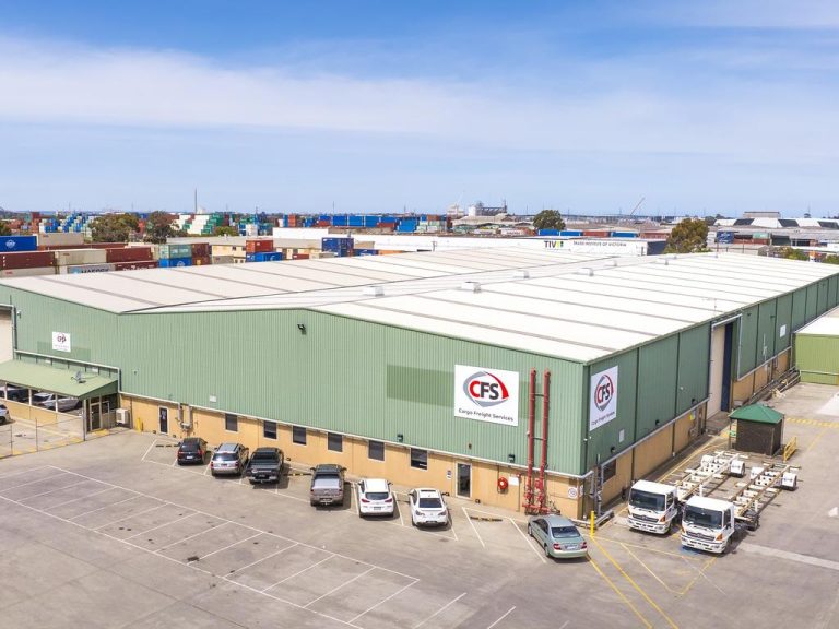 Manager strikes Tottenham industrial trade for $33m