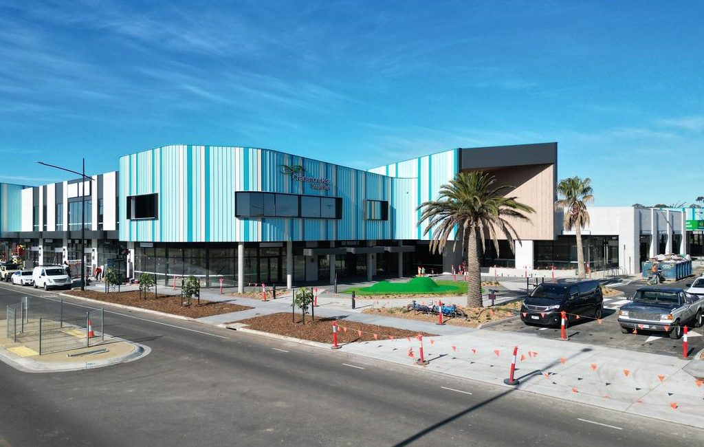Woolworths fresh salvo opens in city’s south in new centre