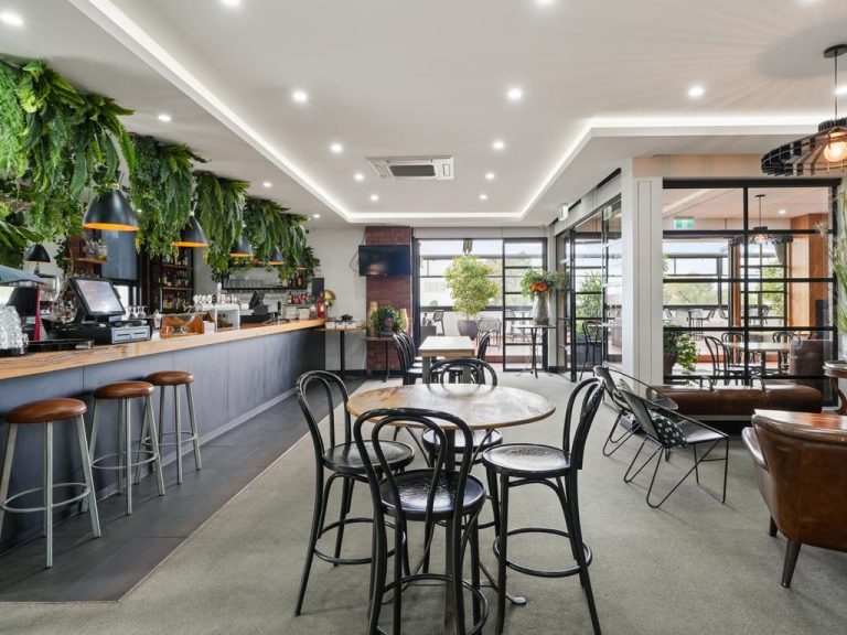 Long-time publicans list popular Geelong West hotel for sale
