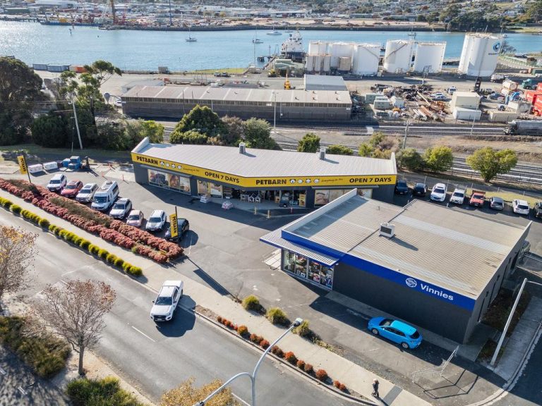 Devonport Petbarn, Vinnies site ready for auction action