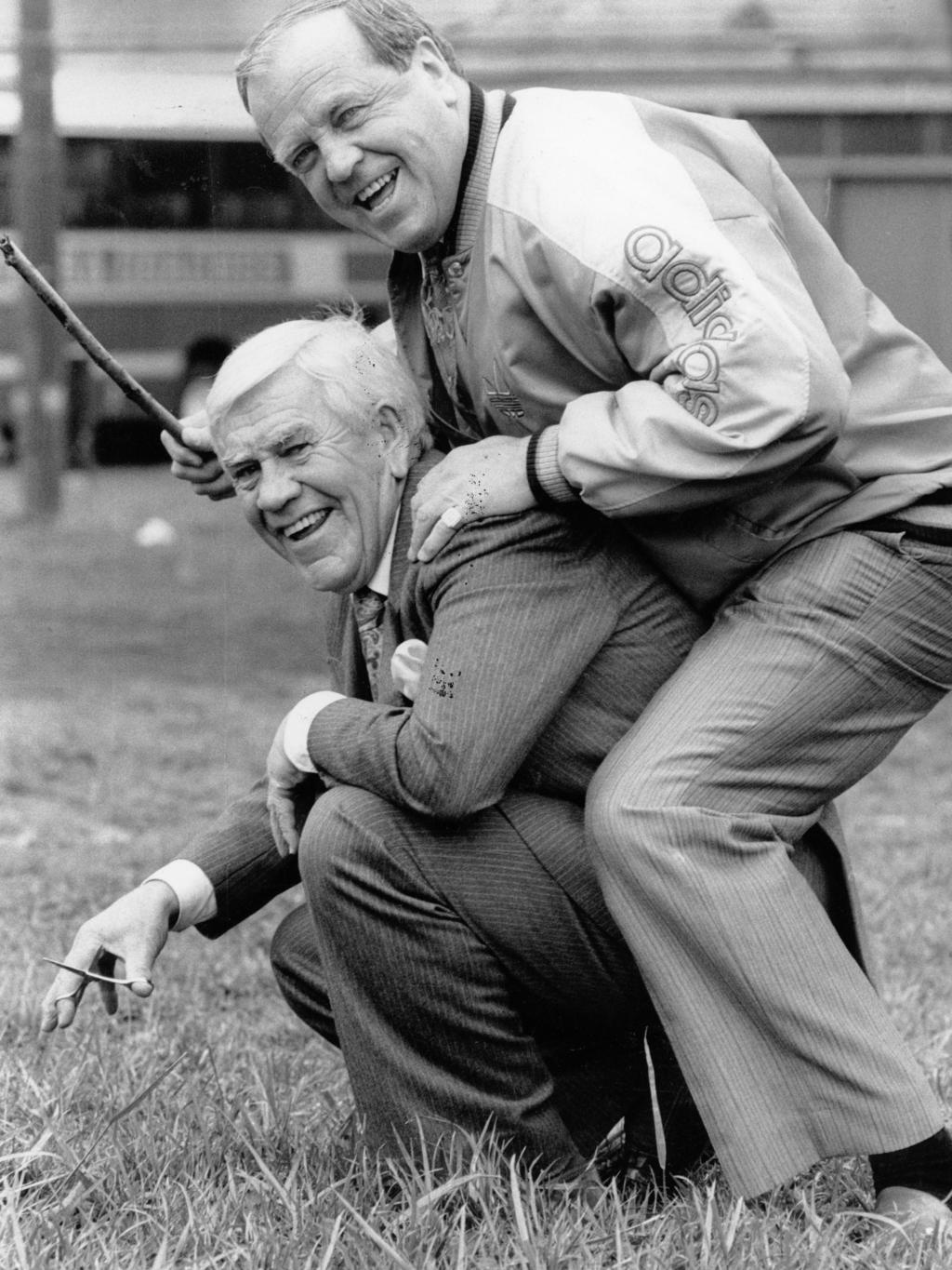 1991. Lou Richards and Ted Whitten. Picture: GENEVIEVE EDWARDS. Neg: 910919/284