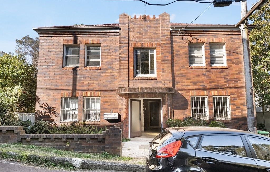 Art Deco block last traded for $28k with $8.35 per week rents for sale