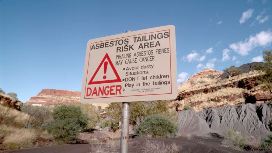 Supplied Real Estate Fe Metals Ltd has applied for a mining exploration licence just
 outside of Wittenoom. (Supplied: State Library of Western Australia)