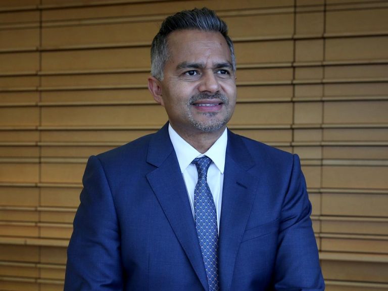 Stockland flags home sale surge and shift into data centres