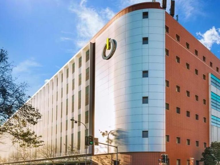 DigiCo’s data centre dream is fading as investors dump stock