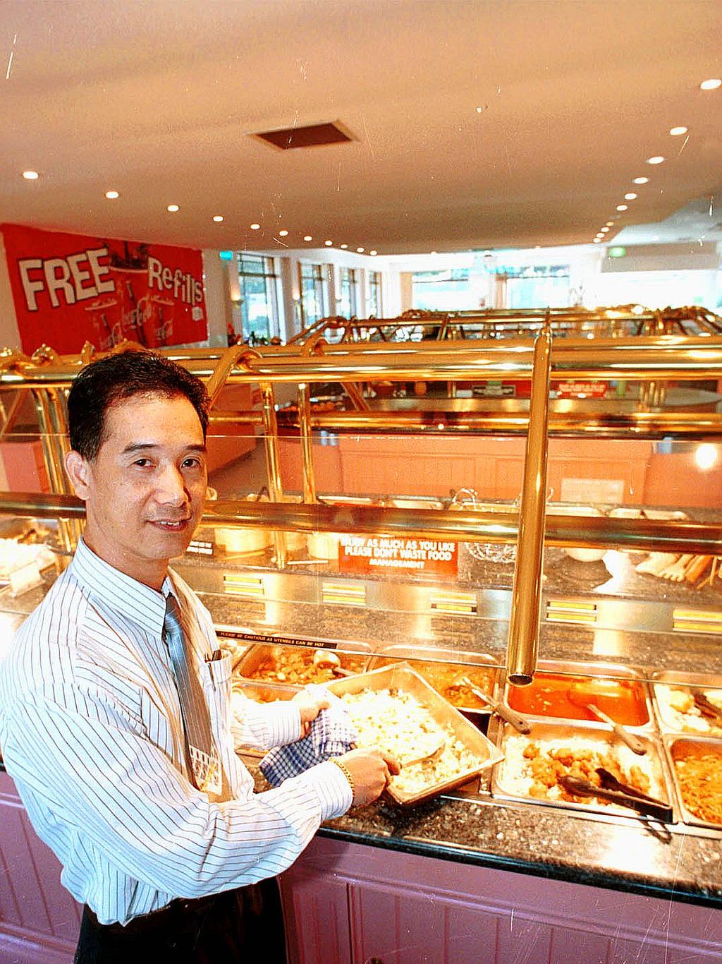 Thomas Cheung owner of KLC Foodstar restaurant. Picture: Robert Pozo 28/06/01.