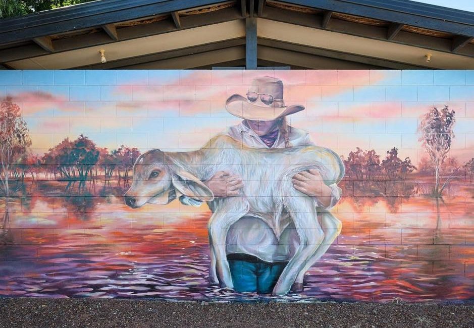 Iconic outback roadhouse hits market