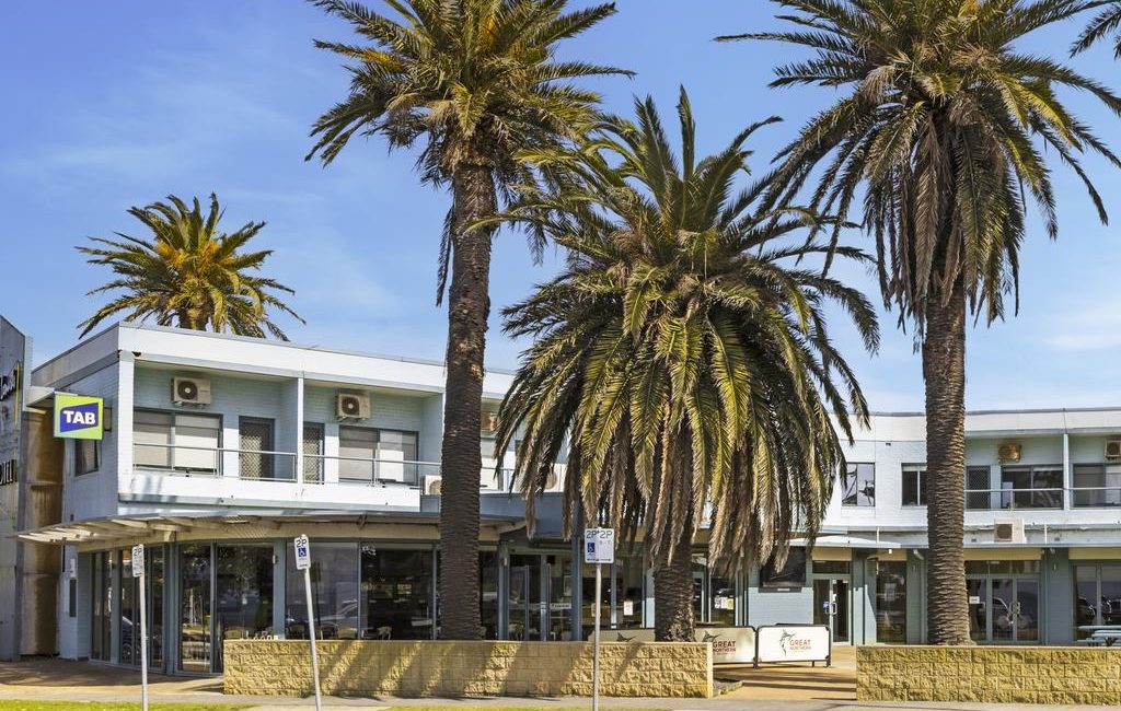 Landmark Bellarine Peninsula hotel made famous on TV for sale