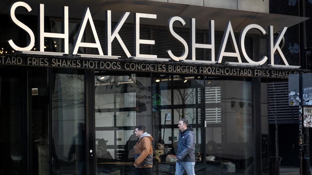 Shake Shack Reports 14.8 Percent Increase In Revenue In Fourth Quarter