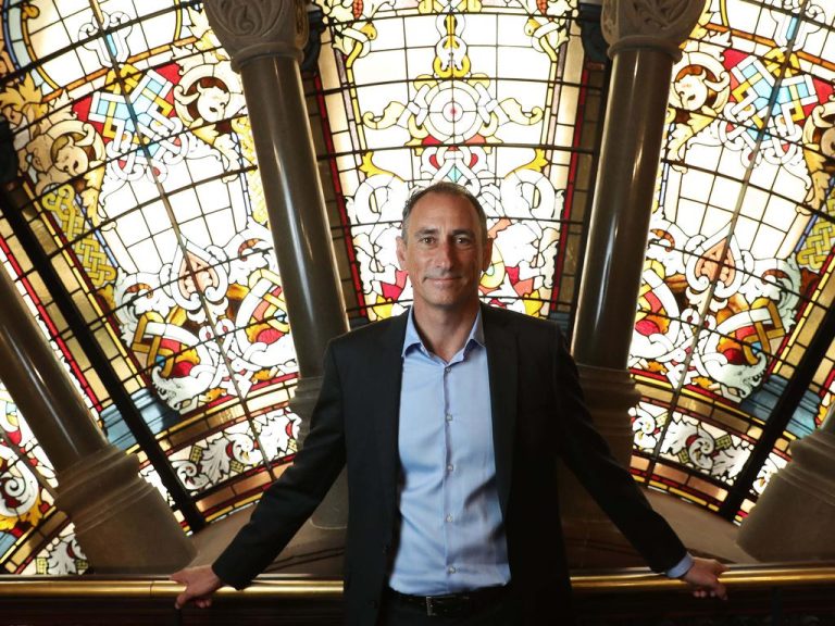 Vicinity puts $250m of major shopping centres on the sales block