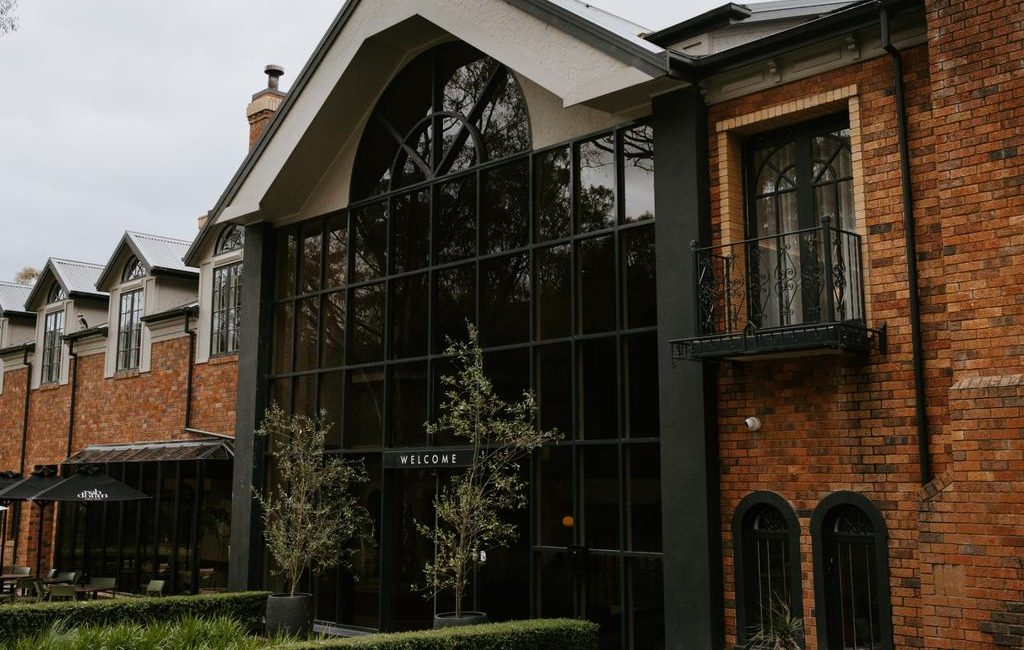 Derelict Victorian ghost house becomes luxury goldmine