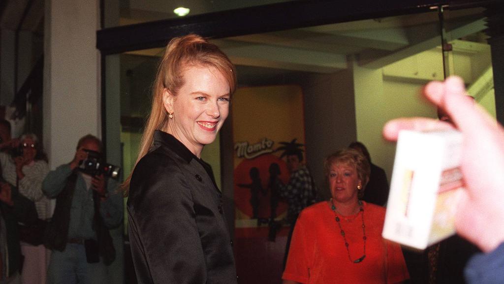 Nicole Kidman arriving at Verona cinema Paddington .P/ Feb 1996 /actor