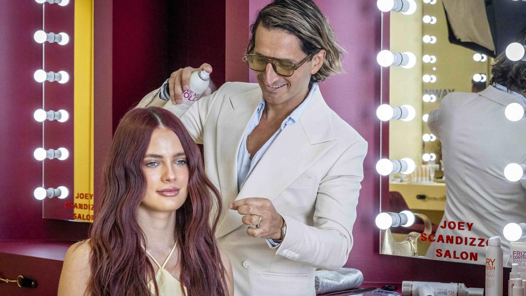 Birdcage Marquee Reveal